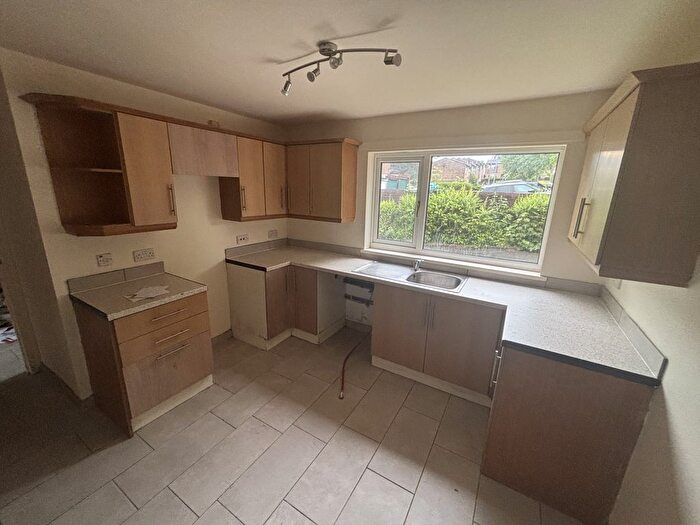 3 Bedroom Terraced House To Rent In Brindley Ford, Telford, Shropshire, TF3