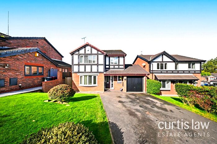 4 Bedroom Detached House For Sale In Heron Close, Blackburn, BB1