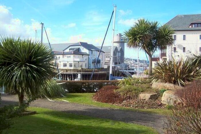 2 Bedroom Flat To Rent In Roebuck Villas, Falmouth, TR11