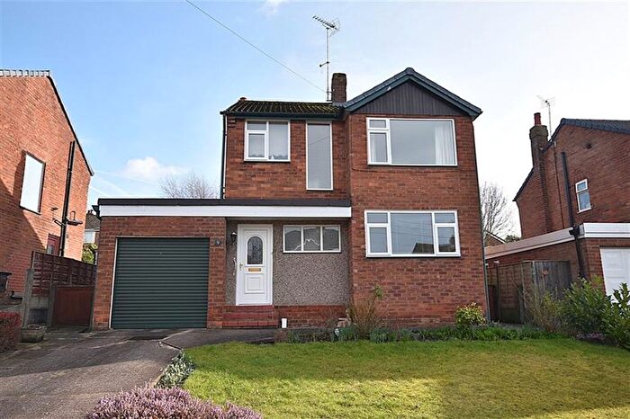 3 Bedroom Detached House For Sale In Sunningdale Road, Macclesfield, SK11