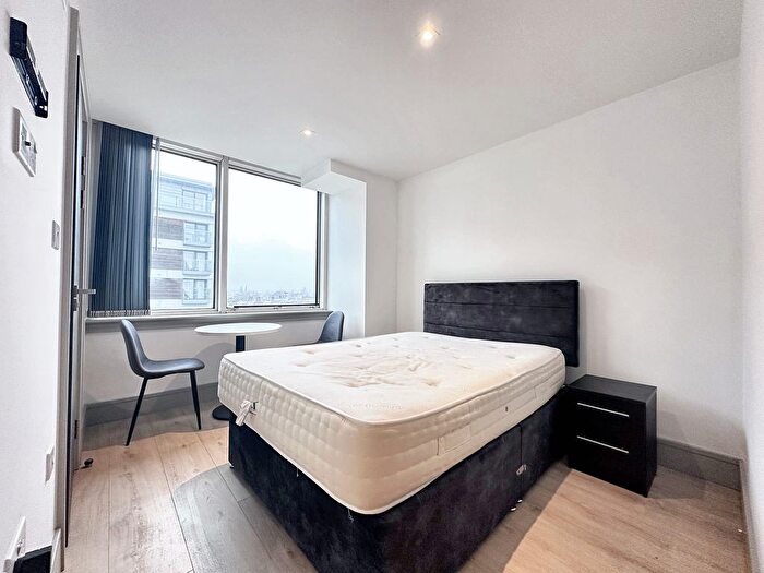 Studio To Rent In Mercantile House, Uxbridge, Greater London, UB8