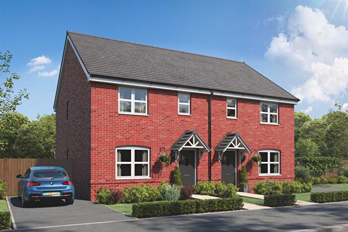 3 Bedroom House To Rent In Hawkers Place, Hucknall, NG15