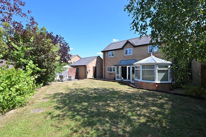 4 Bedroom Detached House For Sale In Hillfield Road, Oundle, Peterborough, PE8