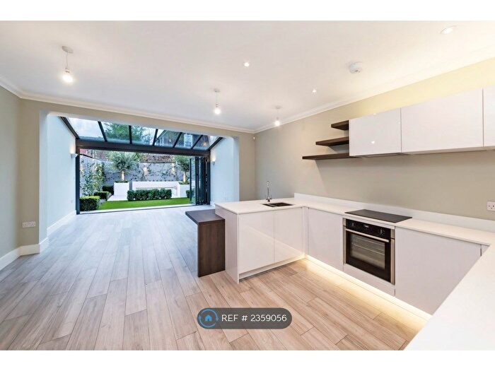 4 Bedroom Terraced House To Rent In Telferscot Road, Balham, SW12