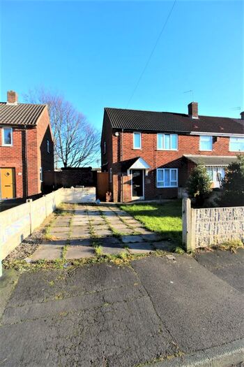 2 Bedroom End Of Terrace House To Rent In Nelson Avenue, L35