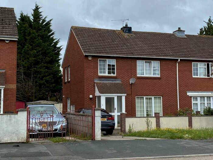 4 Bedroom Semi-Detached House To Rent In Bonnington Walk, Lockleaze, Bristol, BS7