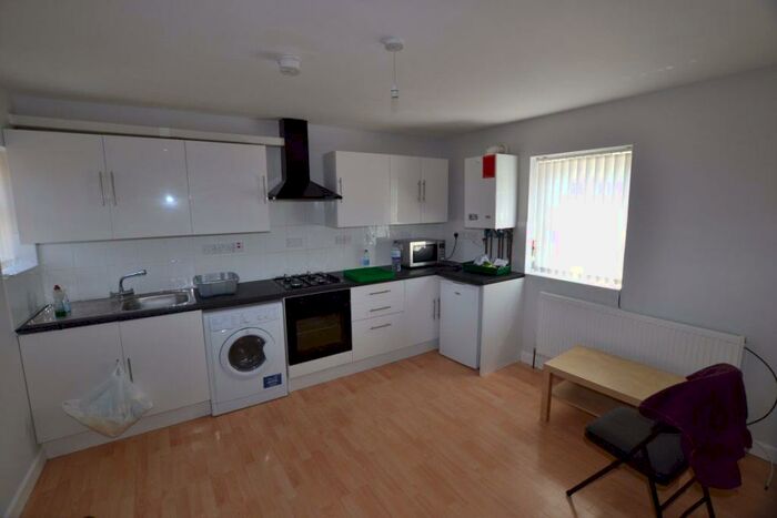 1 Bedroom Apartment To Rent In Available Summer -, DE22