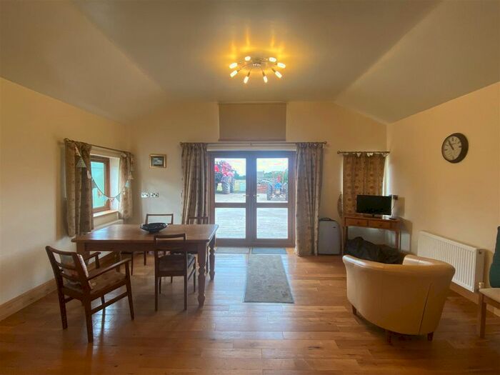 Studio To Rent In Muckleton Lane, Shawbury, Shrewsbury, SY4