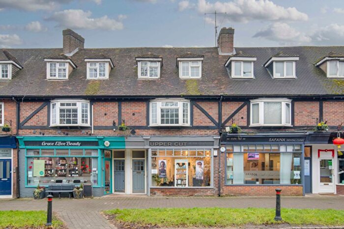 2 Bedroom Flat To Rent In Nightingales Corner, Little Chalfont, Amersham, HP7