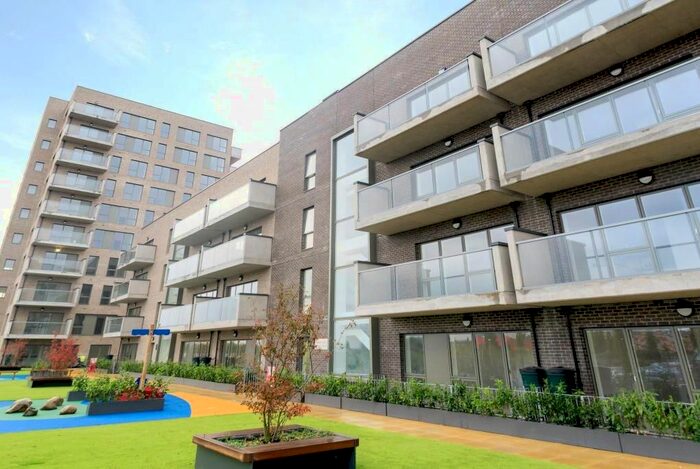1 Bedroom Flat To Rent In Bawley Court, Magellan Boulevard, Royal Docks, London, E16