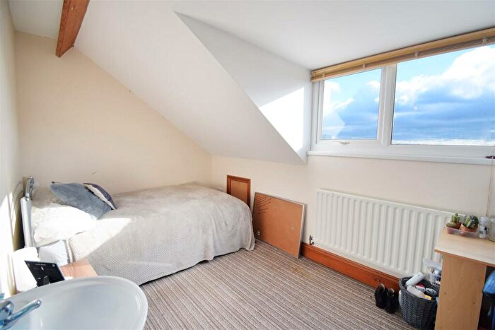 6 Bedroom Terraced House To Rent In Moorgate Avenue, Sheffield, S10
