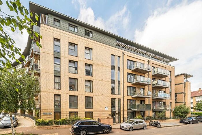2 Bedroom Flat For Sale In Dragmore Street, Clapham, SW4