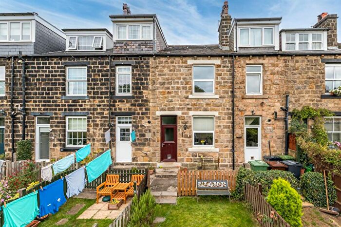 3 Bedroom Terraced House For Sale In Fernbank Terrace, Yeadon, LS19