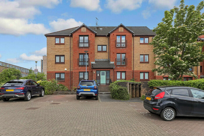 2 Bedroom Apartment To Rent In /, Knightswood, Court, Glasgow, G13