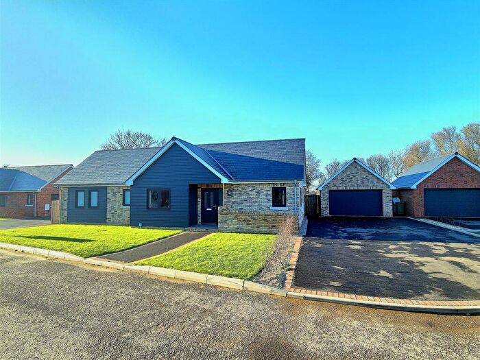 4 Bedroom Detached Bungalow For Sale In , Reynards Place, PO33