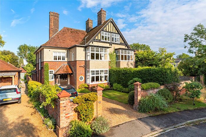 5 Bedroom Semi-Detached House To Rent In Wordsworth Grove, Cambridge, Cambridgeshire, CB3