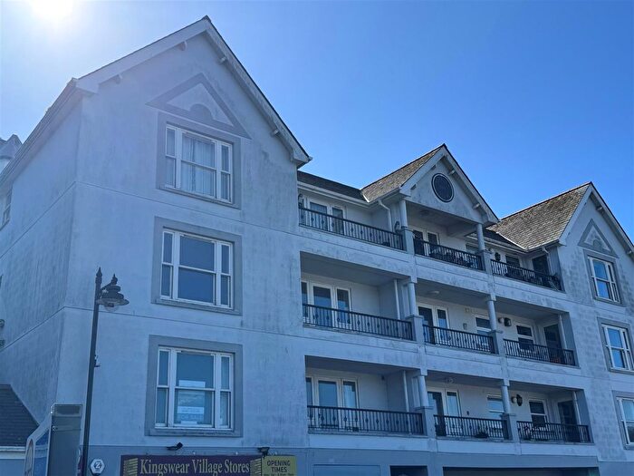 2 Bedroom Property To Rent In Fore Street, Kingswear, TQ6