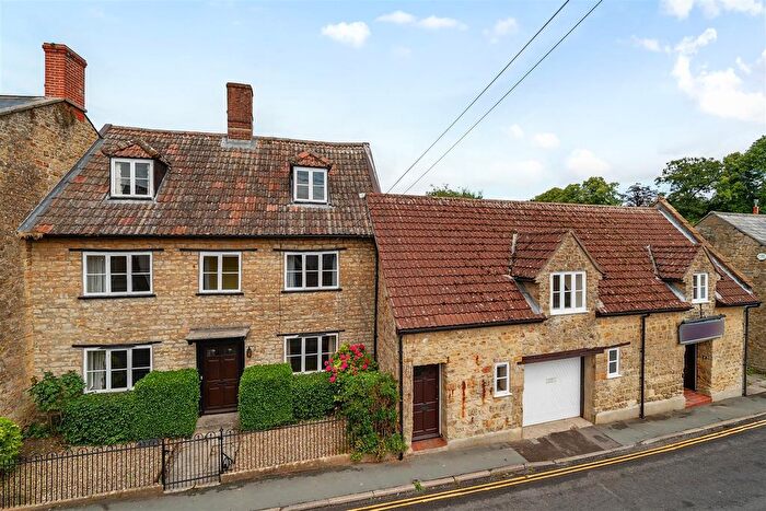 6 Bedroom End Of Terrace House For Sale In North Street, Beaminster, DT8