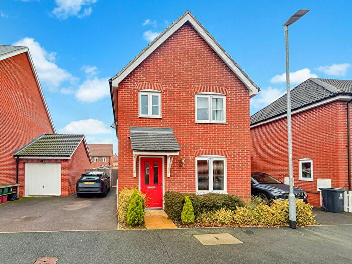 3 Bedroom Detached House For Sale In Rubens Close, Alresford, Colchester, CO7