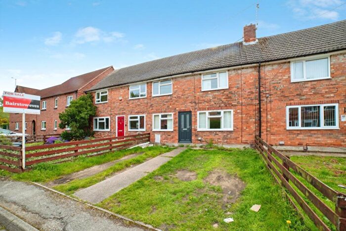 3 Bedroom Terraced House For Sale In Third Avenue, Rainworth, Mansfield, Nottinghamshire, NG21