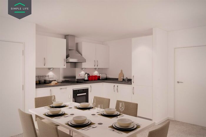 3 Bedroom Flat To Rent In Empyrean, Salford, M7