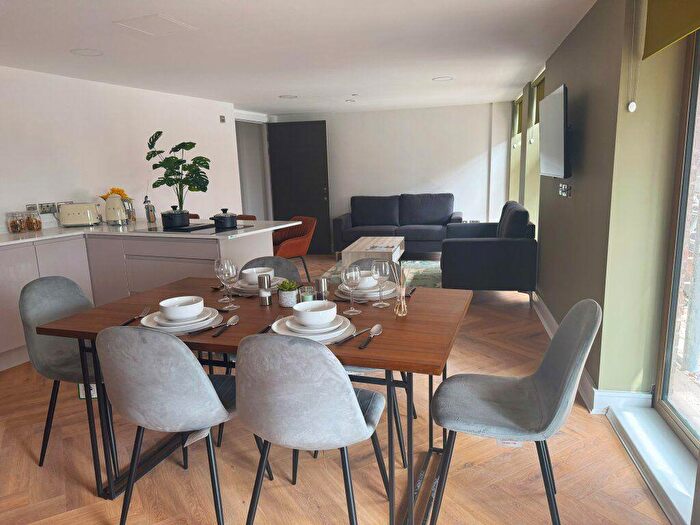 5 Bedroom Flat To Rent In Oldham Street, Oldham Place, Liverpool, L1