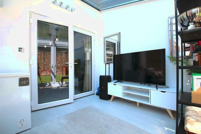 4 Bedroom House To Rent In Vulcan Close, London, E6