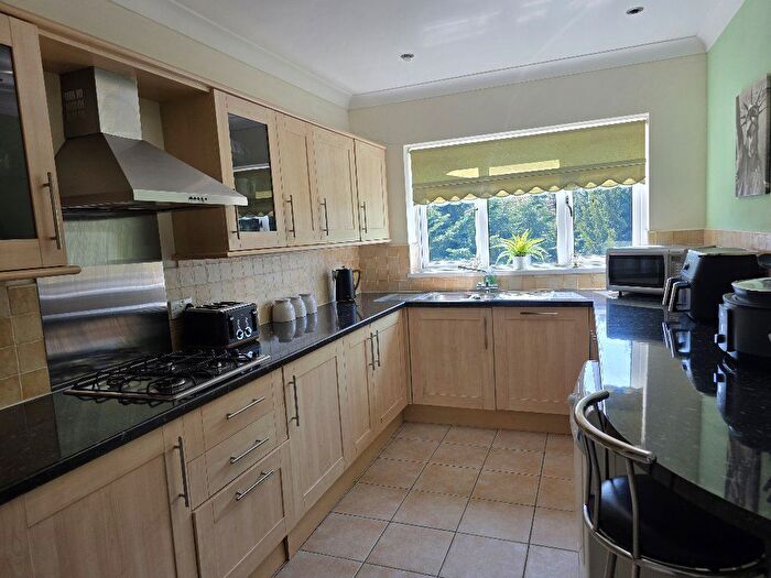 2 Bedroom Flat To Rent In Bowring Court, Liverpool, L14