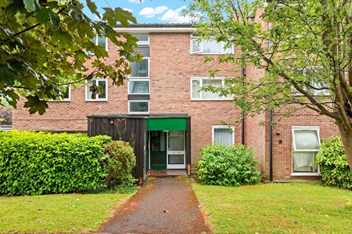 1 Bedroom Flat For Sale In Middlefields, Croydon, CR0