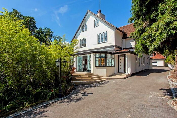 6 Bedroom Detached House For Sale In Castle Road, Camberley, GU15