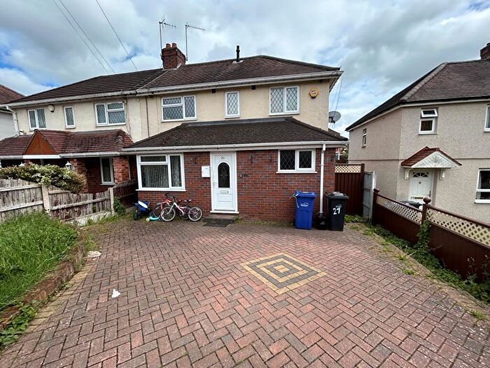 3 Bedroom Semi-Detached House To Rent In Blewitt Street, Brierley Hill, DY5