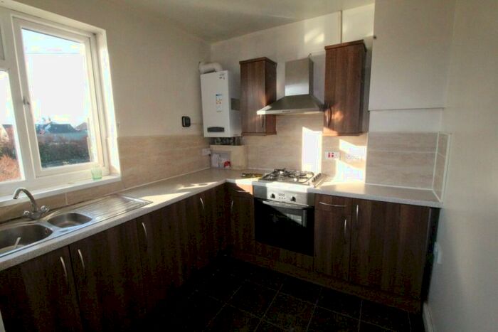 2 Bedroom Flat To Rent In Braunstone Lane, Leicester, LE3