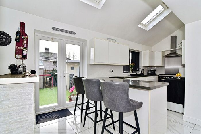 4 Bedroom Semi-Detached House For Sale In Alnwick Road, Sheffield, South Yorkshire, S12