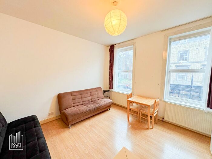 1 Bedroom Flat To Rent In Stoke Newington High Street, Hackney, N16