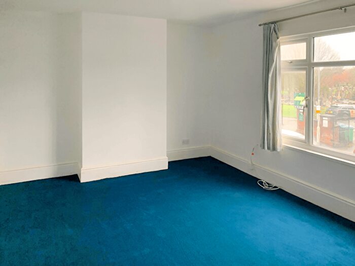 1 Bedroom Flat To Rent In Watford, WD18
