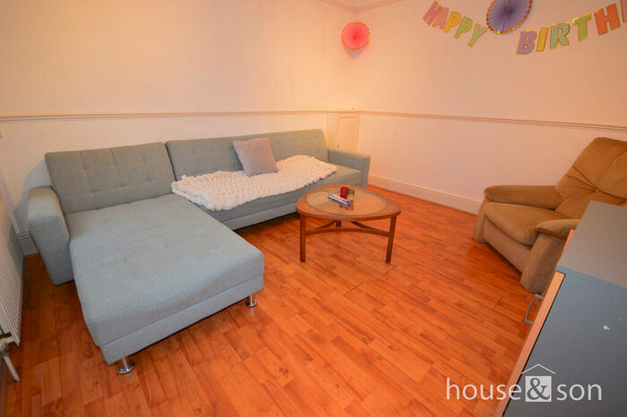 4 Bedroom Detached House To Rent In Osborne Road, Winton, BH9