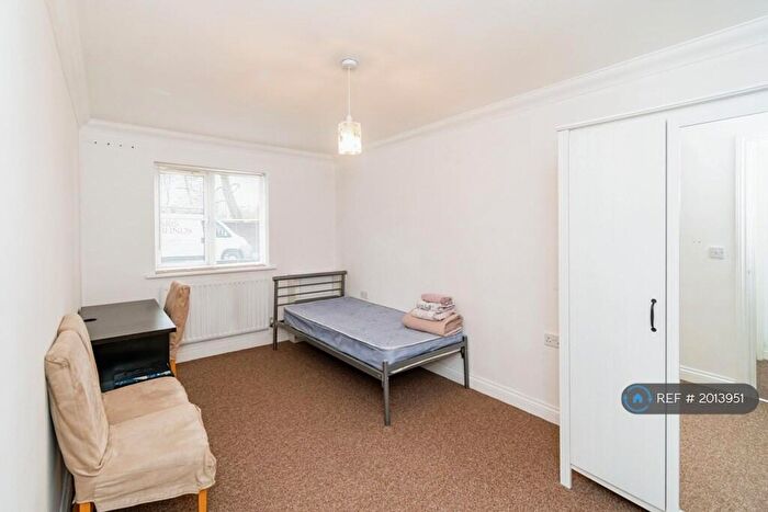 1 Bedroom Flat To Rent In St. Denys Road, Southampton, SO17