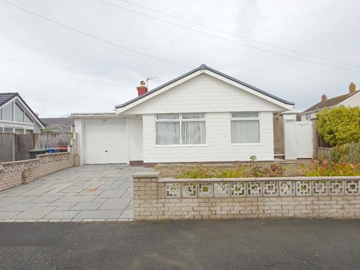 3 Bedroom Detached Bungalow For Sale In Plymouth Avenue, Fleetwood, Lancashire, FY7