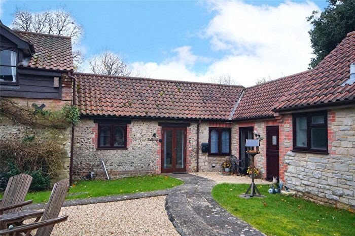 2 Bedroom Bungalow To Rent In Dorchester Road, Frampton, Dorchester, DT2