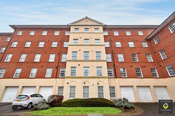 1 Bedroom Apartment For Sale In Mayhill Way, Gloucester, GL1