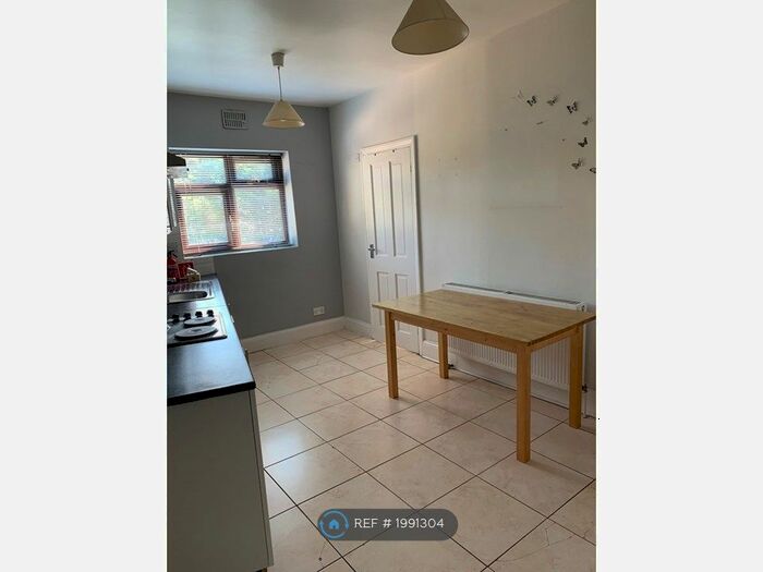 1 Bedroom Flat To Rent In Ilford, Ilford, IG1