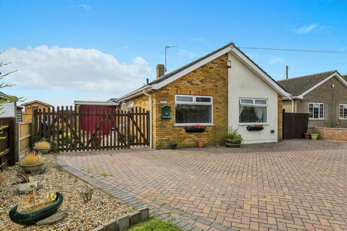2 Bedroom Detached Bungalow For Sale In Gunby Road, Orby, Skegness, PE24