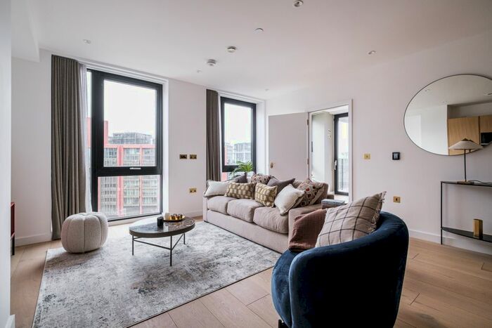 3 Bedroom Flat To Rent In Camley Street, London, N1C