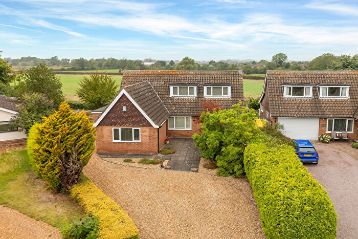3 Bedroom Detached House For Sale In The Lawns, Whatton In The Vale, NG13