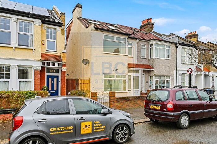 5 Bedroom End Terrace House To Rent In Dalmally Road, Croydon, CR0