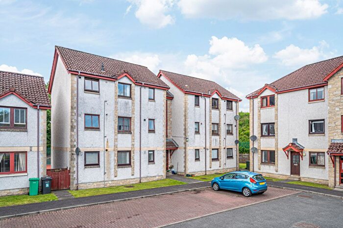 2 Bedroom Flat For Sale In Bothwell Court, Dunfermline, KY11