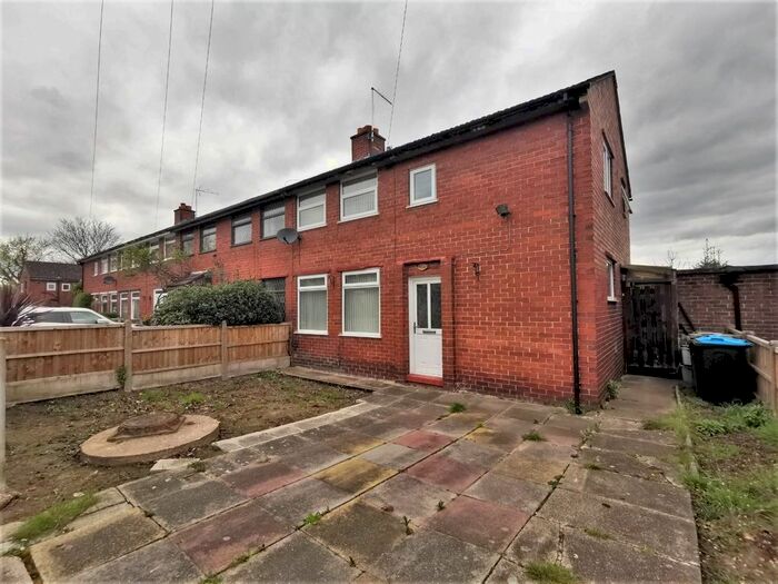 3 Bedroom Semi-Detached House To Rent In Farm Road, Weaverham, Northwich, CW8
