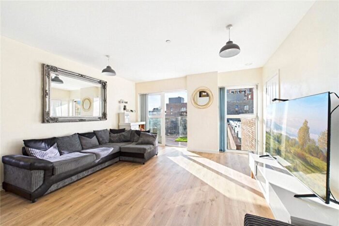 1 Bedroom Apartment For Sale In Paynter House, Shipbuilding Way, London, E13