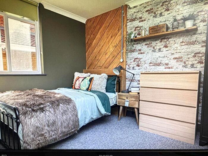 1 Bedroom Property To Rent In Gordon Avenue, Southampton, Hampshire, SO14