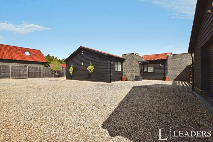 3 Bedroom Bungalow To Rent In Elsenham Road, Stansted, Essex, CM24